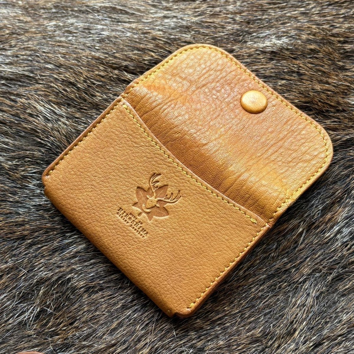 画像3: 【アウトレット30％OFF】広島ジビエレザー（鹿革）超コンパクトミニ財布｜長期在庫品　キャメル (3)