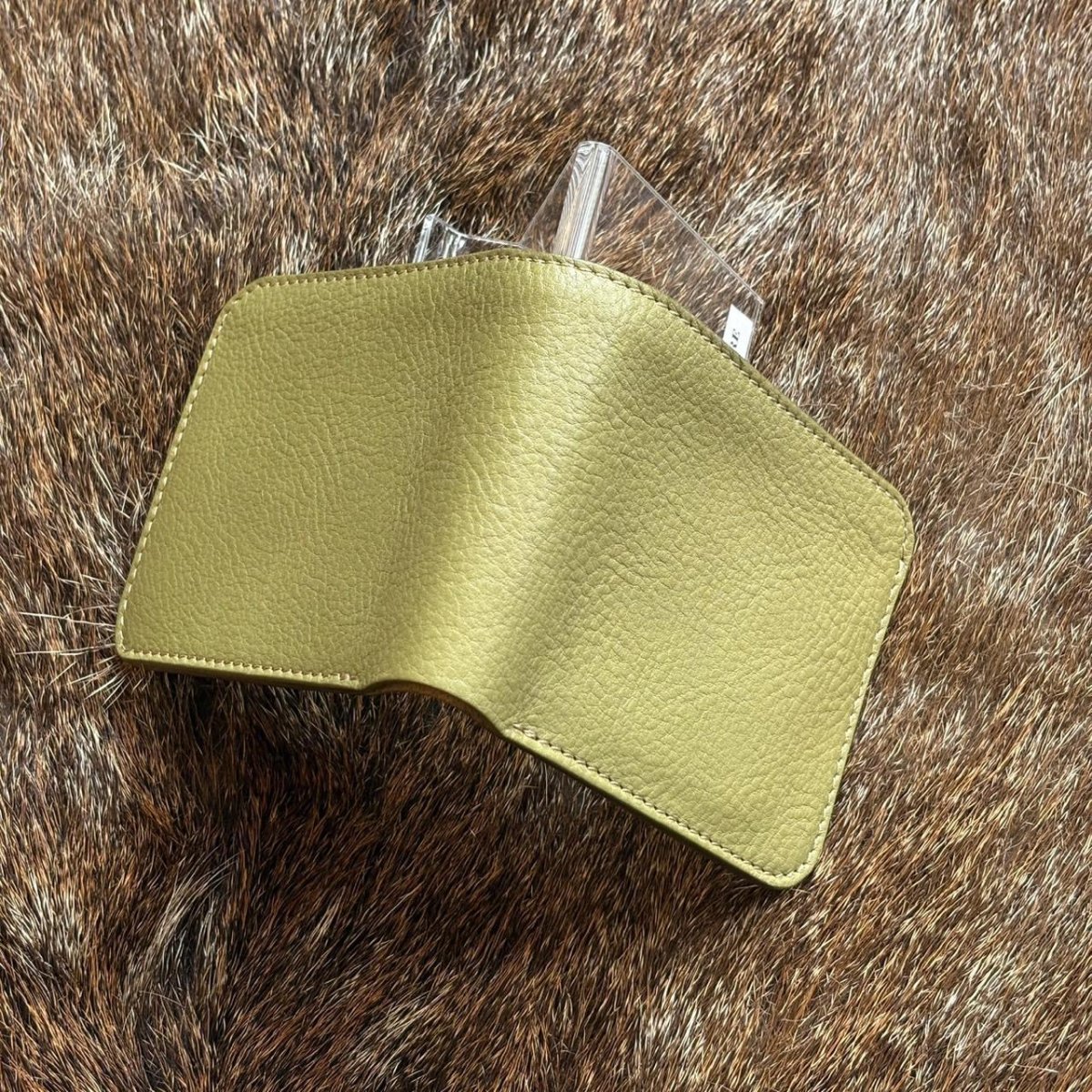 画像2: 【アウトレット30％OFF】姫路シュリンクレザー 二つ折り財布｜長期展示品 (2)