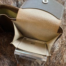 画像6: 【アウトレット30％OFF】姫路シュリンクレザー 二つ折り財布｜長期展示品 (6)