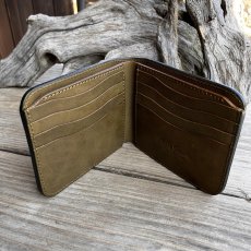 画像1: 【一点限り／アウトレット】象革×姫路ヌメ革 二つ折り札入れカードケース｜深緑×カーキの極上バランス (1)