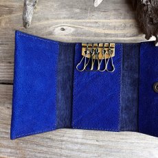 画像6: 【20%OFFアウトレット】希少な象革（エレファント）多機能5連キーケース｜鮮やかなロイヤルブルー｜カード・お札・スマートキー収納可 (6)