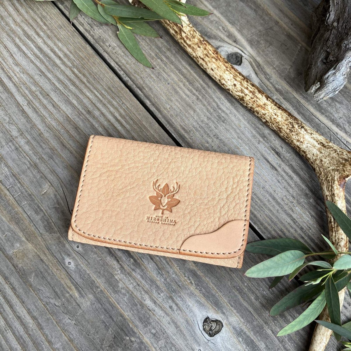 画像1: 【18周年感謝・アウトレット最大３０％OFF】本革名刺入れ（ナチュラルベージュ） (1)