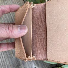 画像3: 【18周年感謝・アウトレット最大３０％OFF】本革名刺入れ（ナチュラルベージュ） (3)