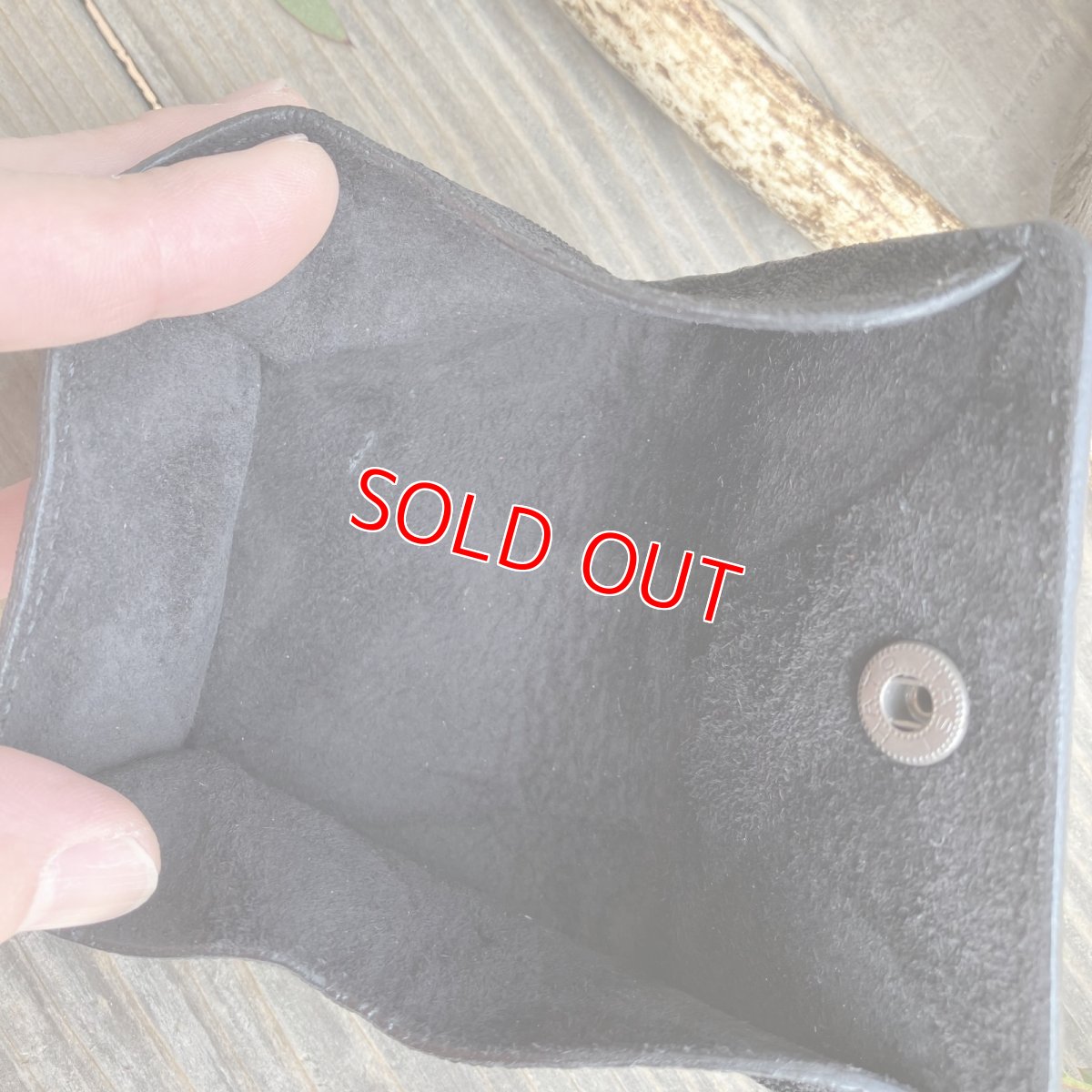 画像4: 【アウトレット最大30%OFF】象革（エレファント）本革コインケース 現品1点限り｜BLACK (4)
