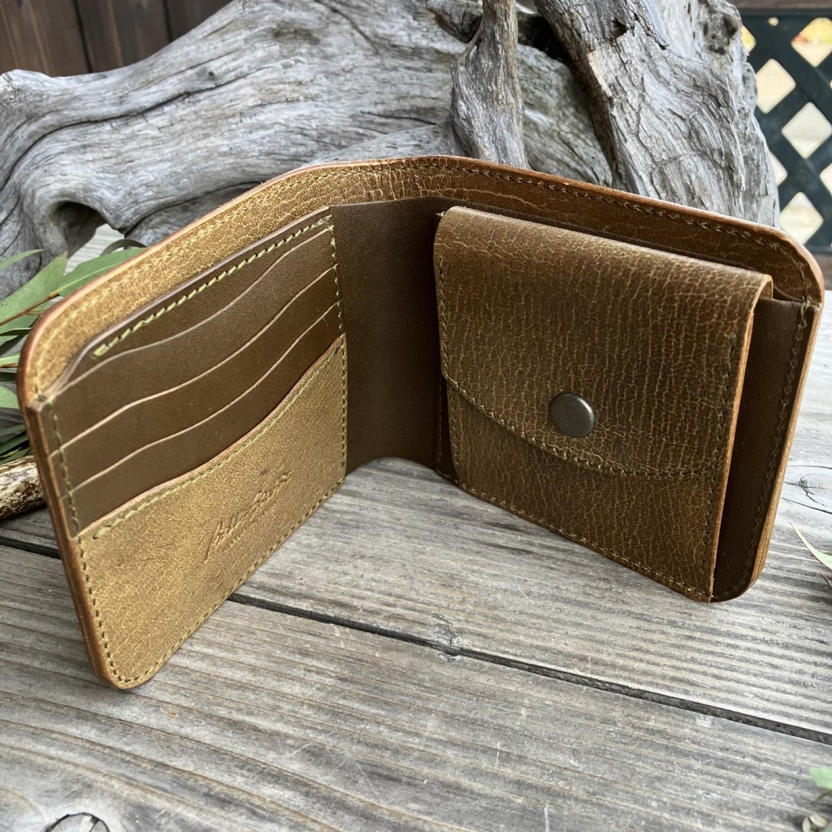 画像3: 【アウトレット最大30%OFF】ジビエ鹿革（ハードタイプ） スタンダード折財布 (3)