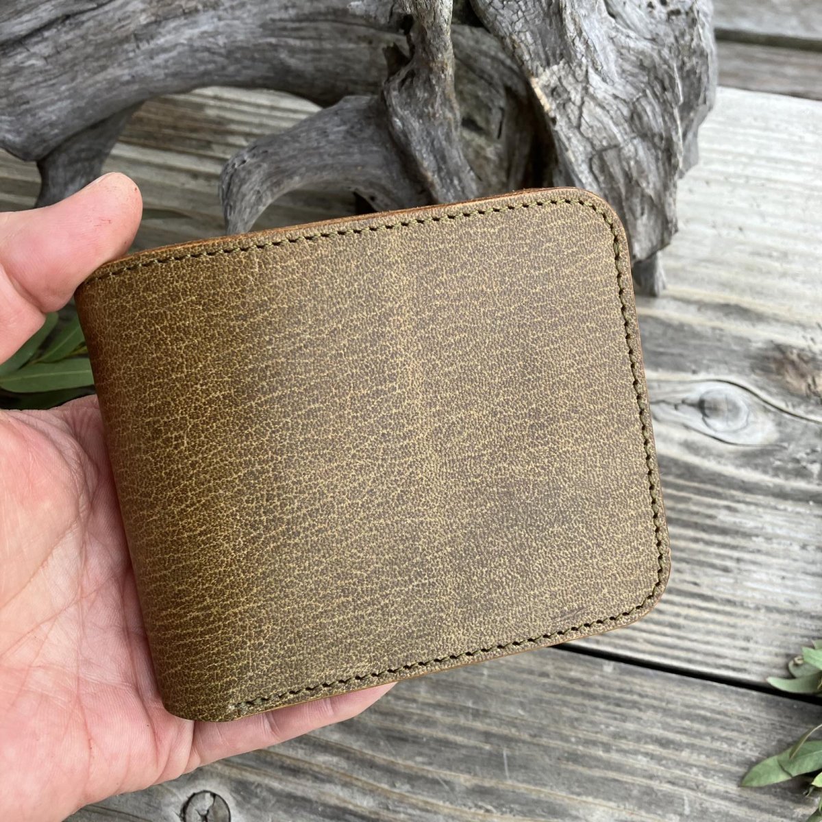 画像9: 【アウトレット最大30%OFF】ジビエ鹿革（ハードタイプ） スタンダード折財布 (9)