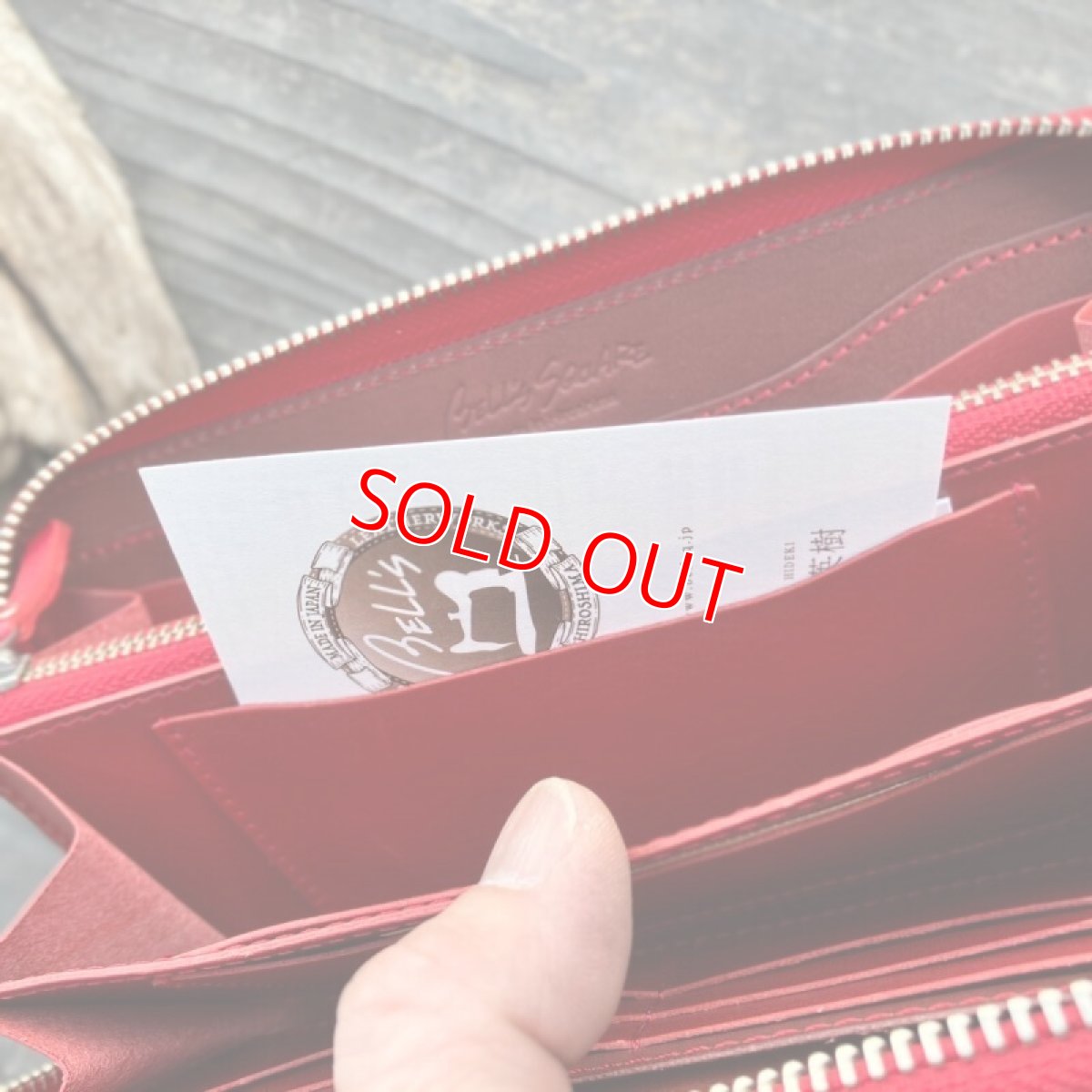 画像15: NEWタイプ　カードもお札も小銭も出し入れしやすく通帳も入るラウンドファスナー本革長財布 (15)