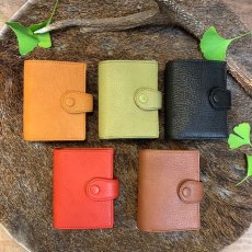 画像5: 小さくてもしっかり収納！小さなバッグにぴったり！牛革コンパクト二つ折り財布　カラーオーダー可能 (5)