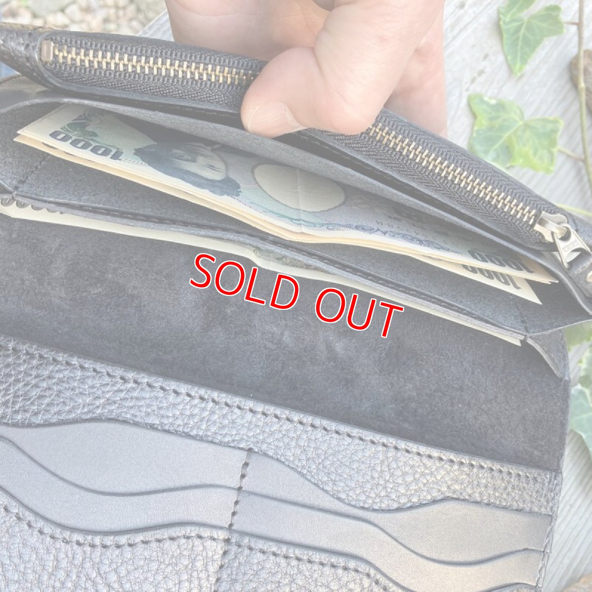 画像9: 【ヒグマレザー】猟師さんからの贈り物☆熊革&牛革スタンダード長財布　限定価格にて1点販売 (9)