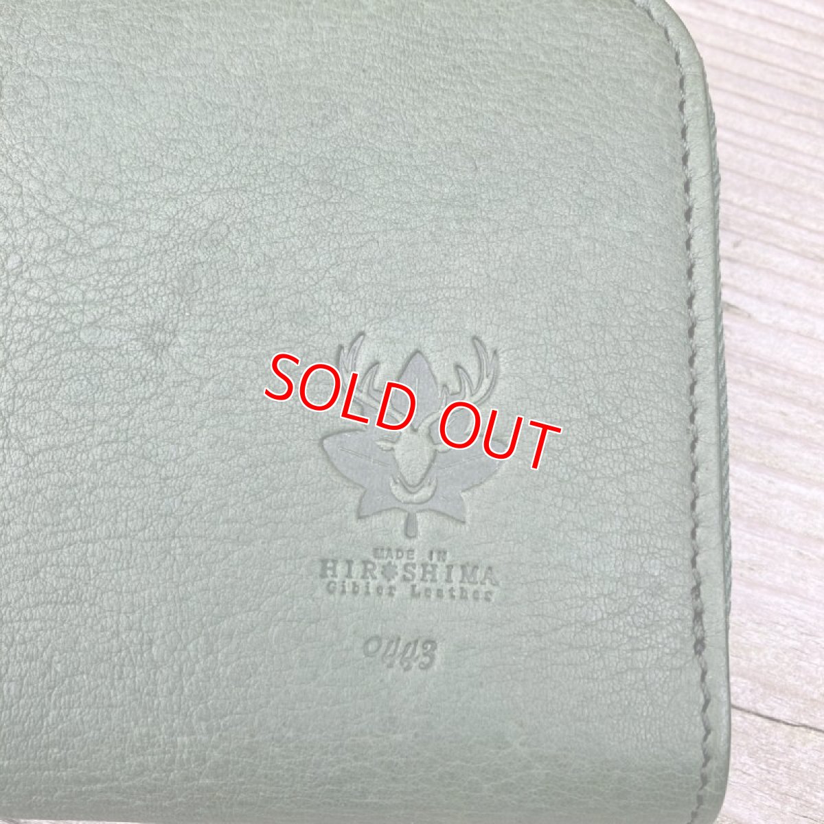 画像12: 【広島ジビエレザー】職人が作るお財布★鹿革＆牛革ラウンド長財布　ダークグリーン (12)