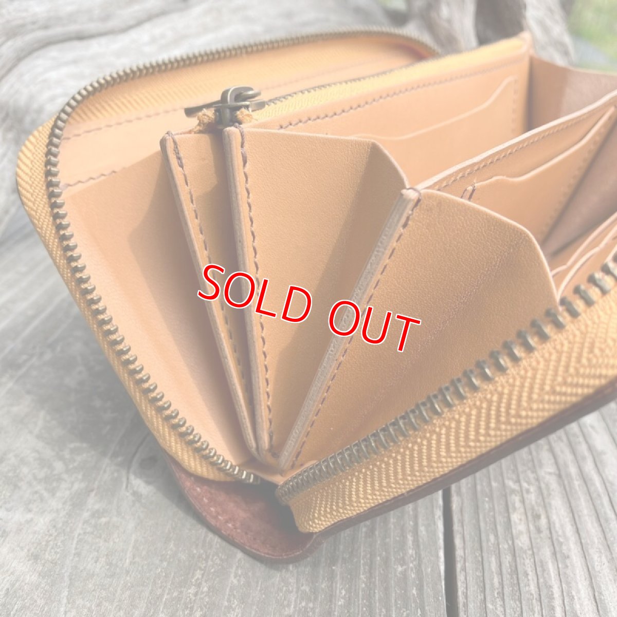 画像9: 【広島ジビエレザー】山からの贈り物を職人が丁寧に作る財布★鹿革＆牛革ラウンドファスナー長財布　ブラウン (9)