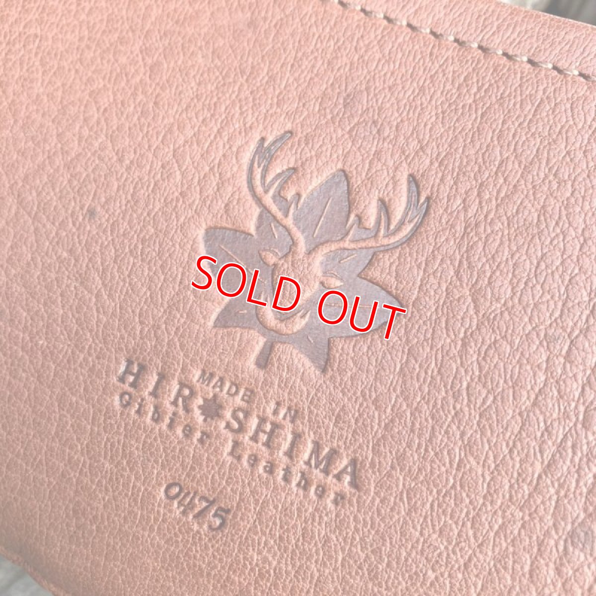 画像6: 【広島ジビエレザー】感動の手触り♪ふわふわ柔らかい鹿革財布★ギャルソンタイプ長財布！ (6)