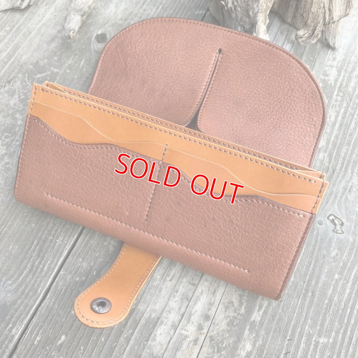 画像7: 【広島ジビエレザー】感動の手触り♪ふわふわ柔らかい鹿革財布★ギャルソンタイプ長財布！ (7)