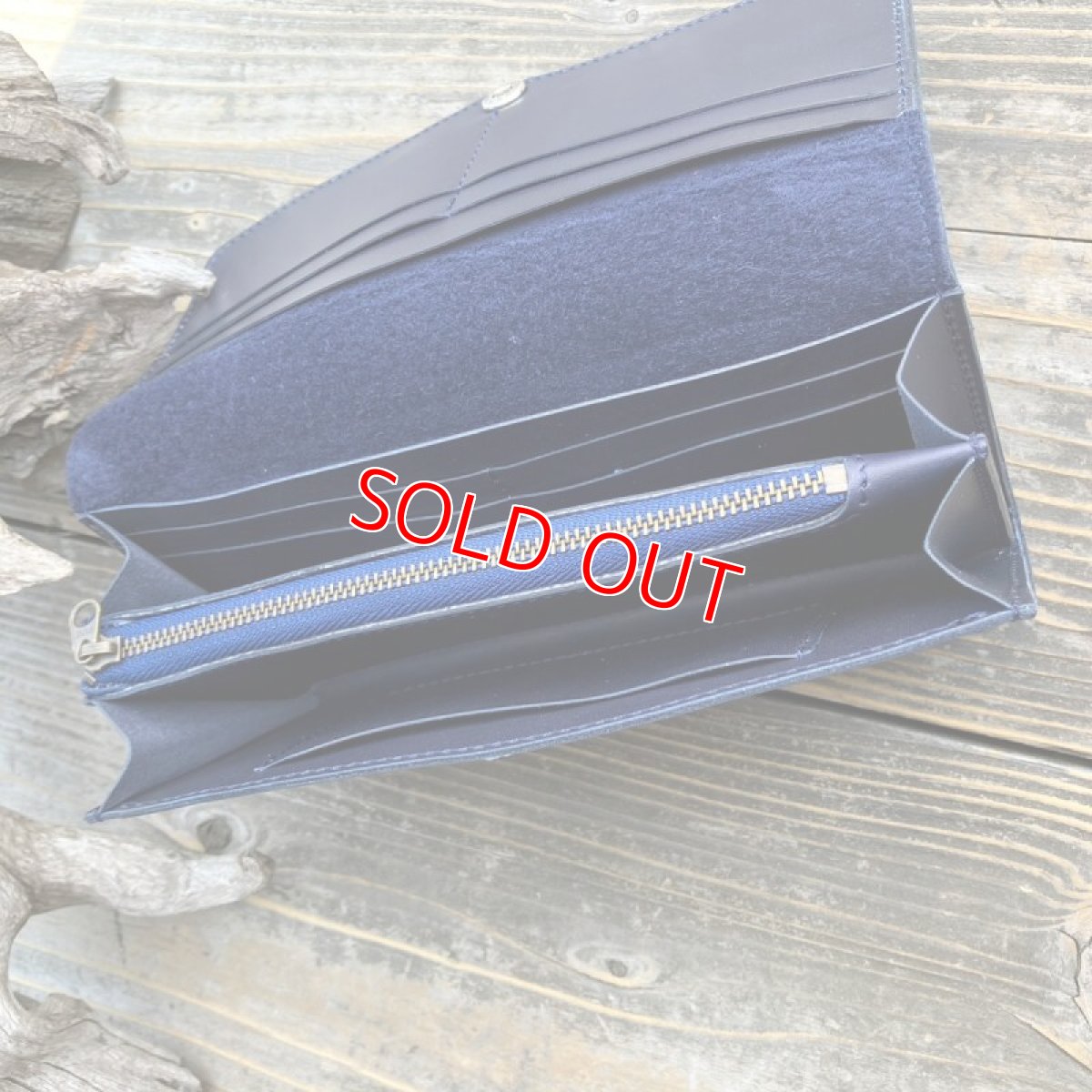 画像7: 【アウトレット】鹿革＆牛革フラップタイプ長財布　スカイブルー (7)