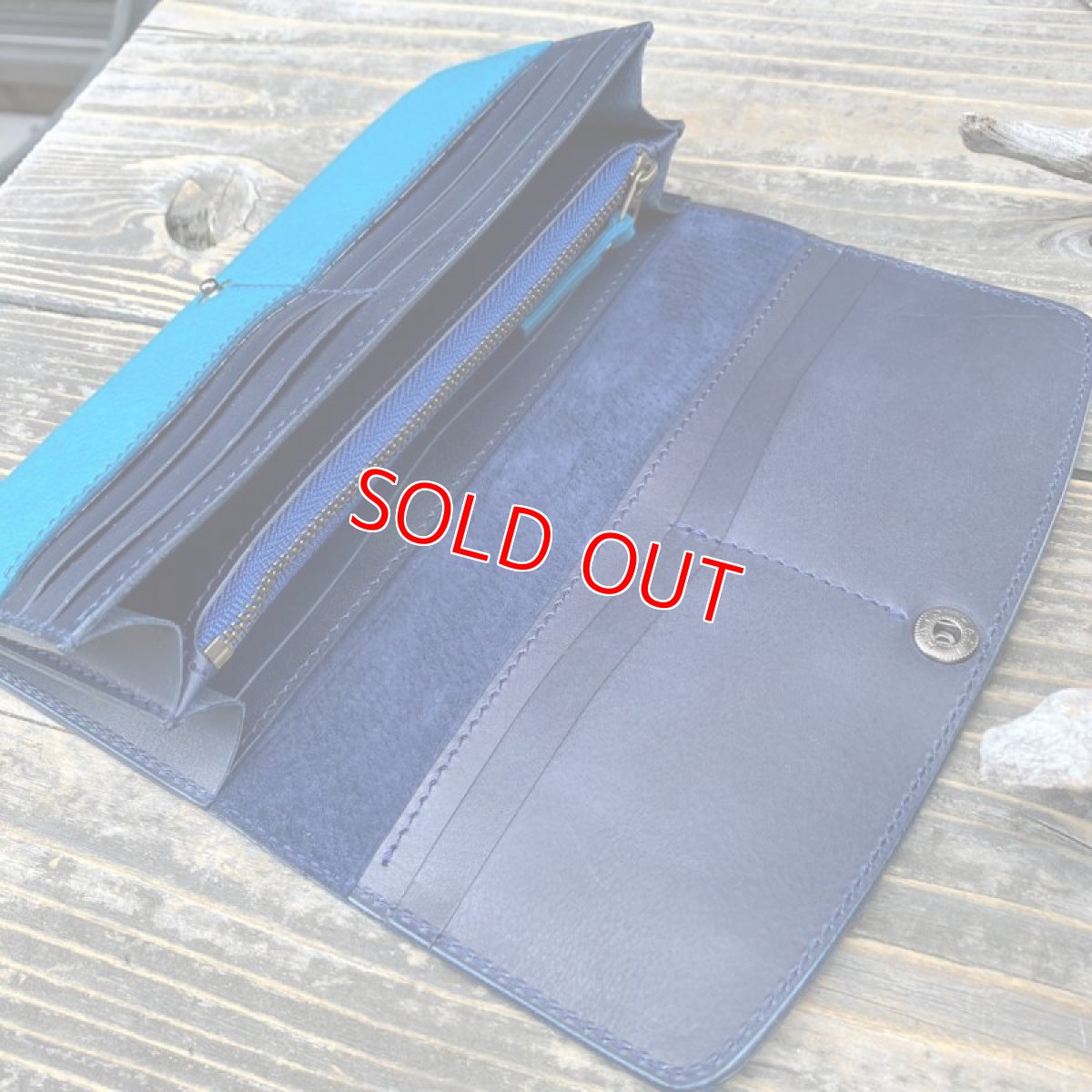 画像7: 【広島ジビエレザー】山から頂いた命を職人がつなぐ☆鹿革＆牛革フラップタイプ長財布　限定色ターコイズブルー (7)