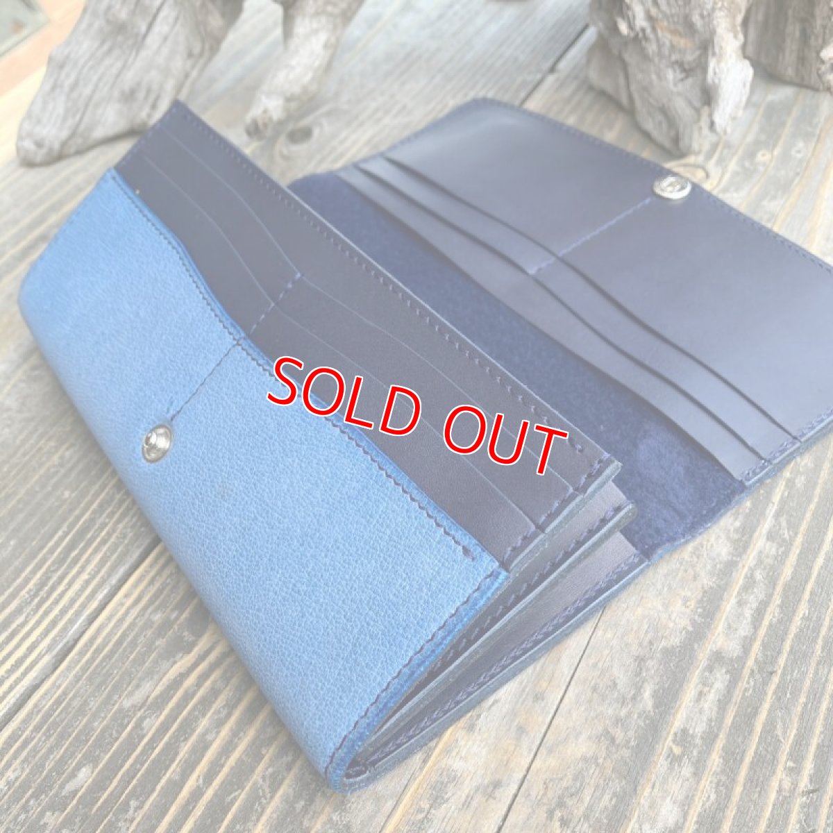 画像3: 【アウトレット】鹿革＆牛革フラップタイプ長財布　スカイブルー (3)