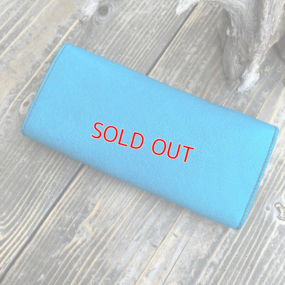 画像4: 【広島ジビエレザー】山から頂いた命を職人がつなぐ☆鹿革＆牛革フラップタイプ長財布　限定色ターコイズブルー (4)