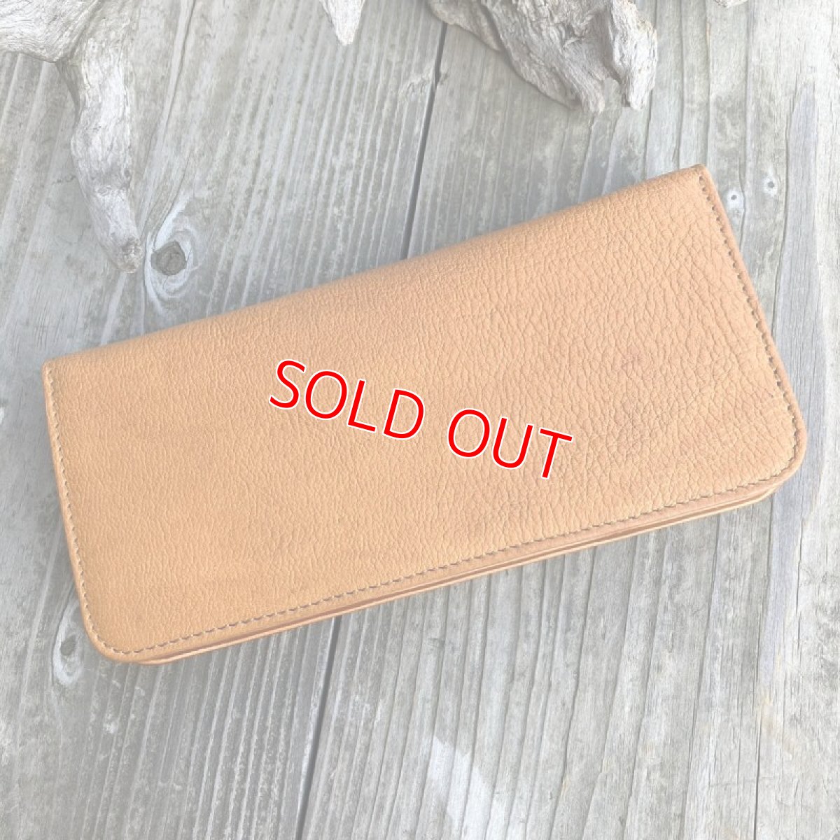 画像3: 【広島ジビエレザー】鹿革＆牛革スタンダード長財布★毎日使うのが楽しくなるさわり心地?　キャメル　 (3)