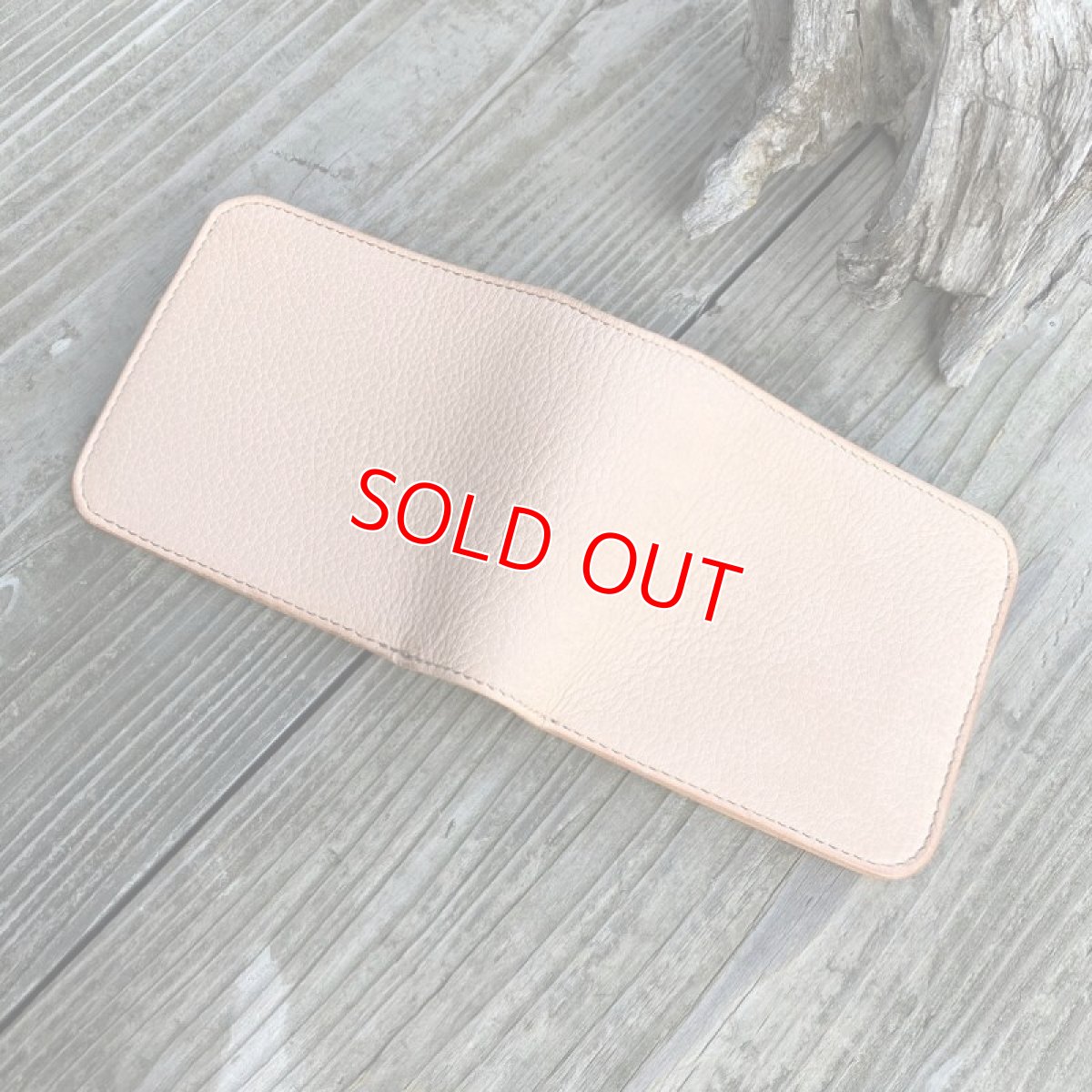 画像5: 【広島ジビエレザー】柔らかい天然鹿革★シンプル&スタンダード二つ折り財布　ナチュラル (5)