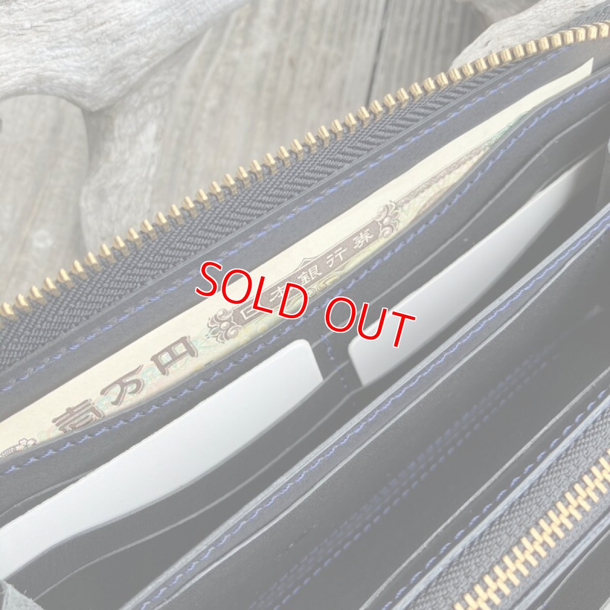 画像13: 【広島ジビエレザー】職人が作るお財布★鹿革＆牛革ラウンド長財布　ブラック (13)