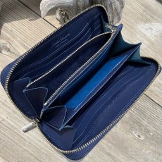 画像4: 【広島ジビエレザー】職人が作るお財布★インディゴ染め猪革＆牛革ラウンド長財布　インディゴ＆ネイビー (4)