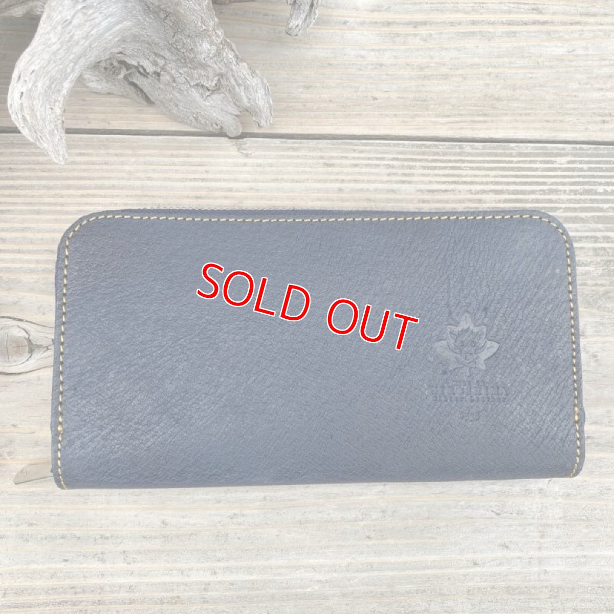 画像12: 【広島ジビエレザー】職人が作るお財布★インディゴ染め猪革&牛革ラウンド長財布 インディゴ&ネイビー (12)