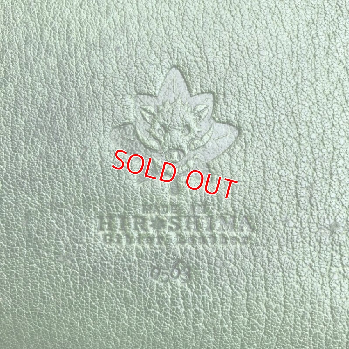 画像11: 【広島ジビエレザー】職人が作るお財布★インディゴ染め猪革&牛革ラウンド長財布 プレミアムグリーン (11)