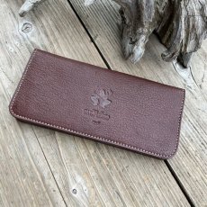 画像1: 【広島ジビエレザー】鹿革＆牛革スタンダード長財布★毎日使うのが楽しくなるさわり心地?　羊羹色 (1)