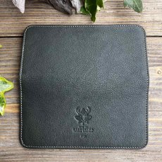 画像7: 【広島ジビエレザー】鹿革＆牛革スタンダード長財布★鹿革の柔らかい手触りを感じさせる　青桐翠 (7)