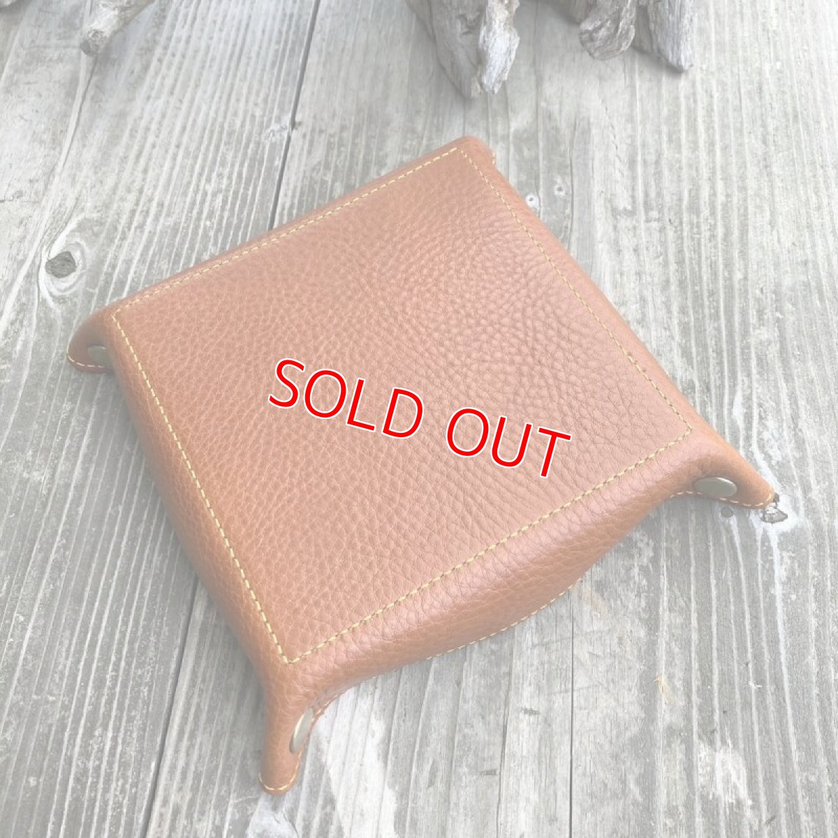 画像2: 牛革シュリンクレザー&ジビエ鹿革 スクエアレザートレー イエロー (2)