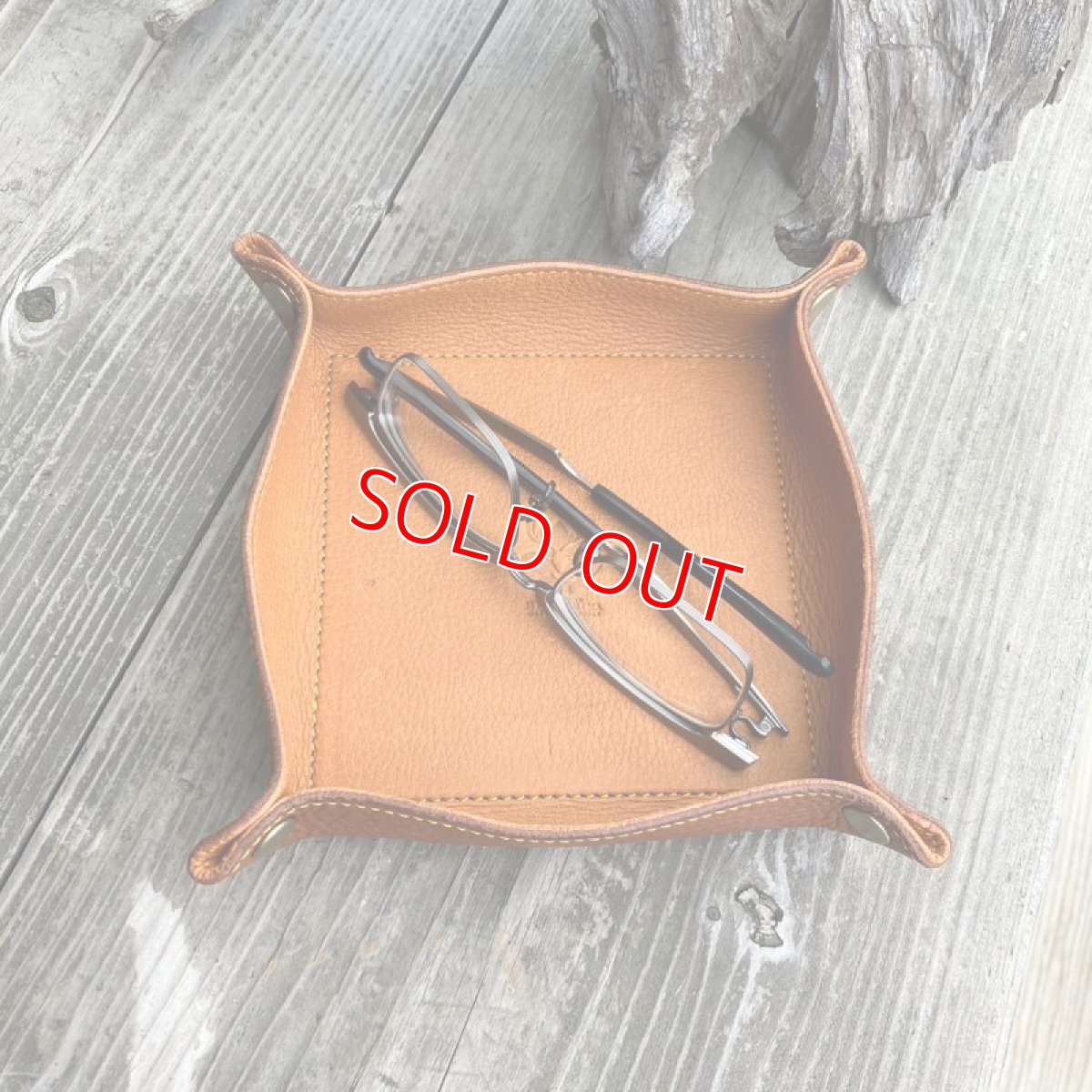 画像4: 牛革シュリンクレザー&ジビエ鹿革 スクエアレザートレー イエロー (4)